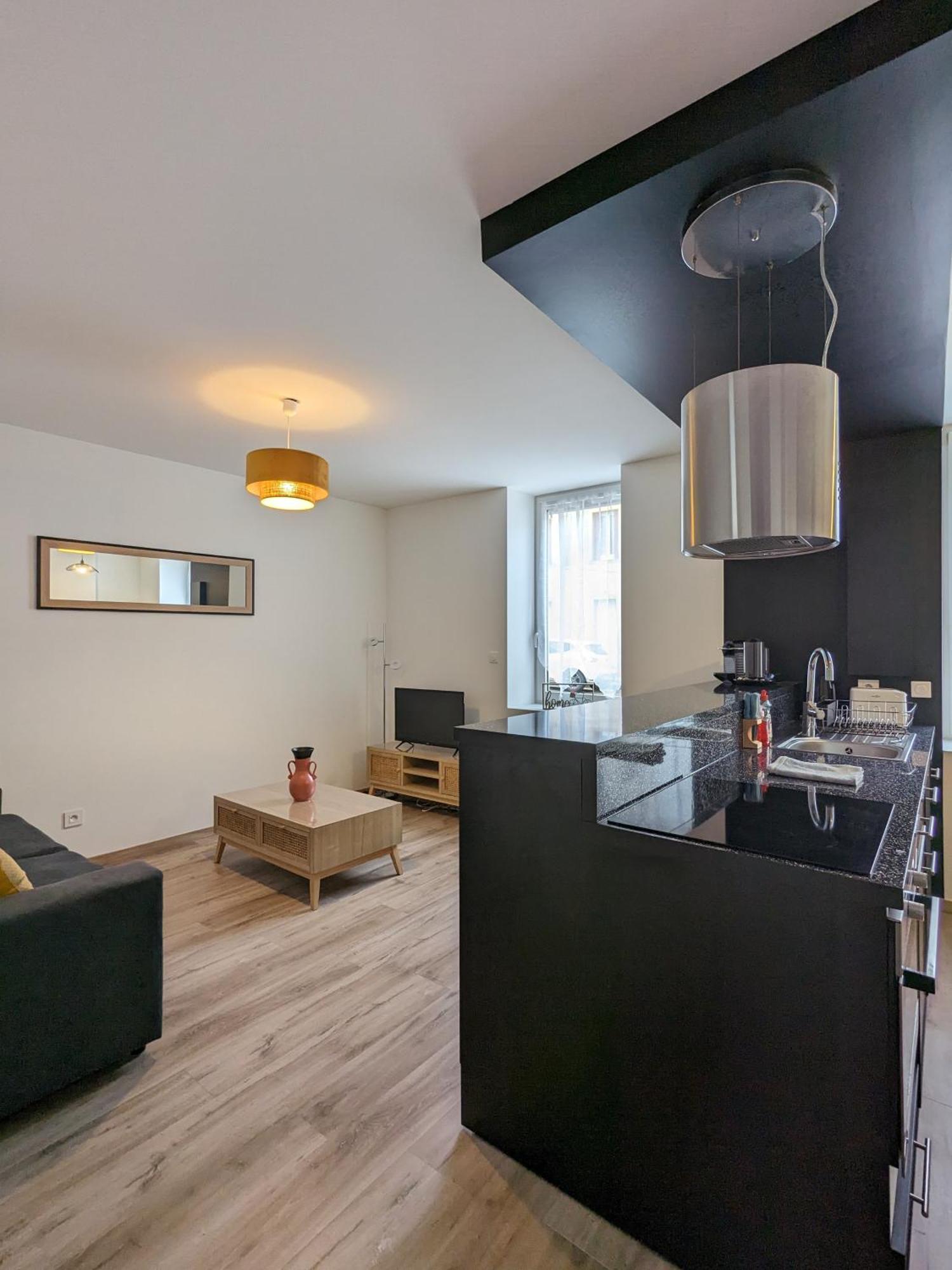 Douceur Roannaise Apartment Roanne Exterior photo